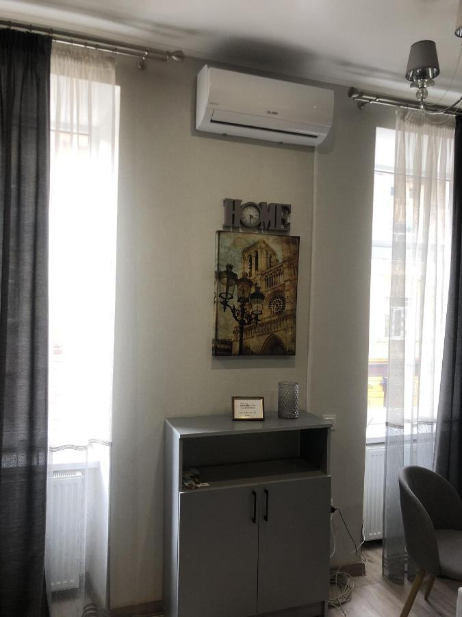 Luxury Flat In Downtown Leilighet Lviv Eksteriør bilde