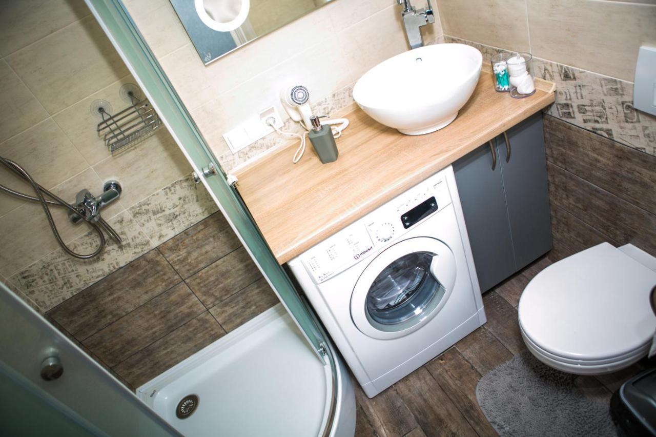 Luxury Flat In Downtown Leilighet Lviv Eksteriør bilde